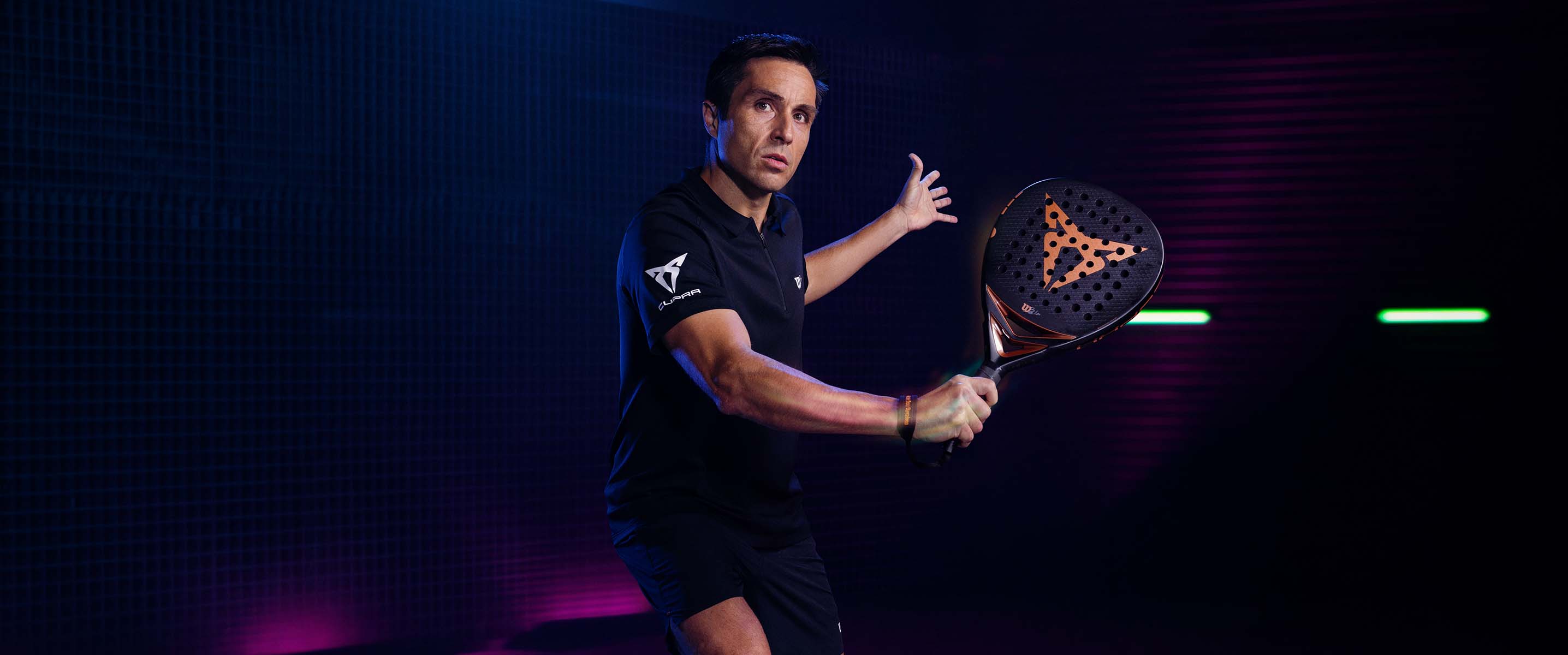 Fernando Belasteguín with CUPRA Padel racket