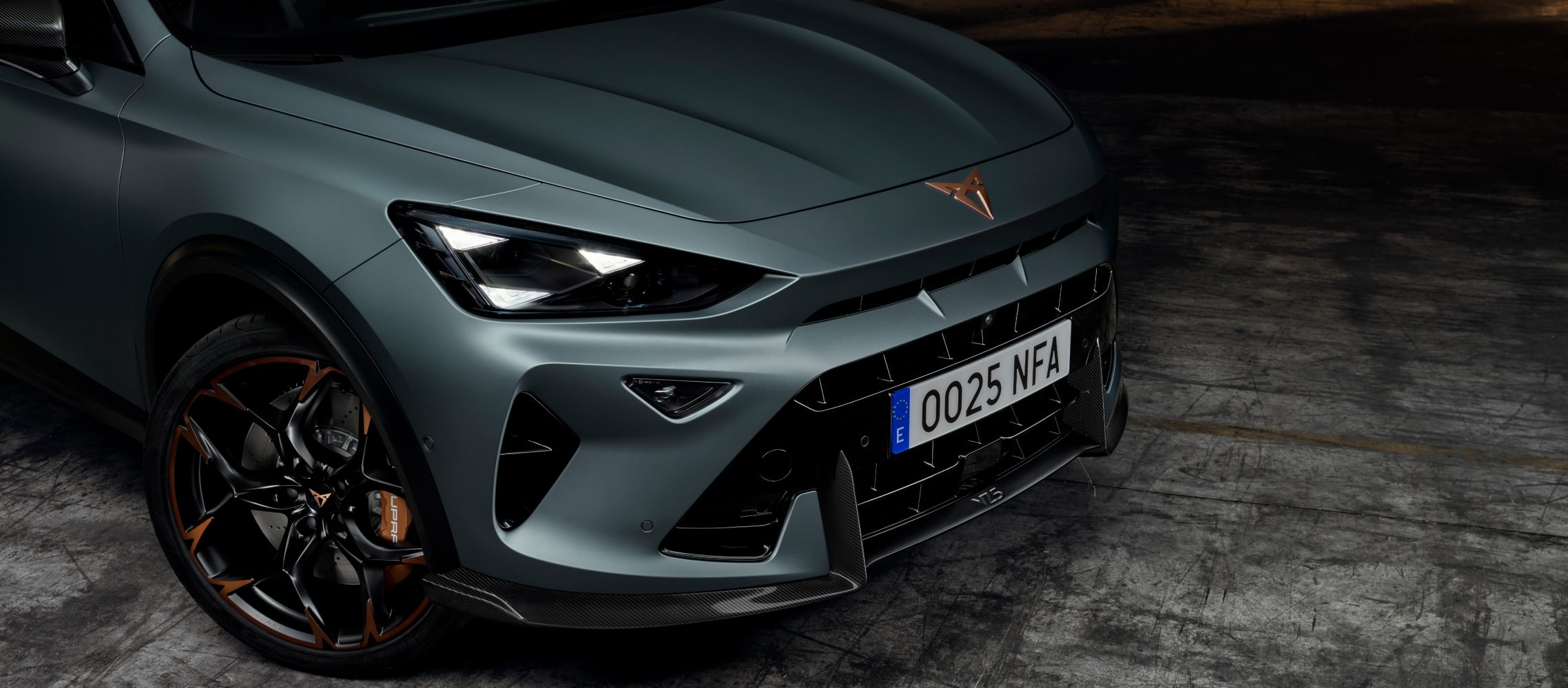 CUPRA Formentor VZ5 rear