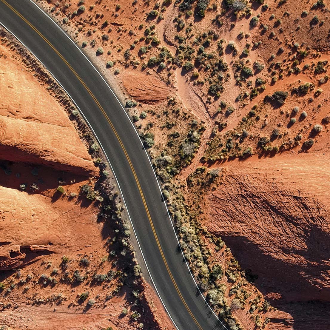 A road over a desert landscape where CUPRA Ateca Film was shot.