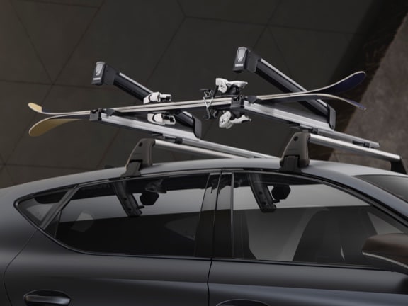 CUPRA Leon 5D with extendable ski rack car accessory. 