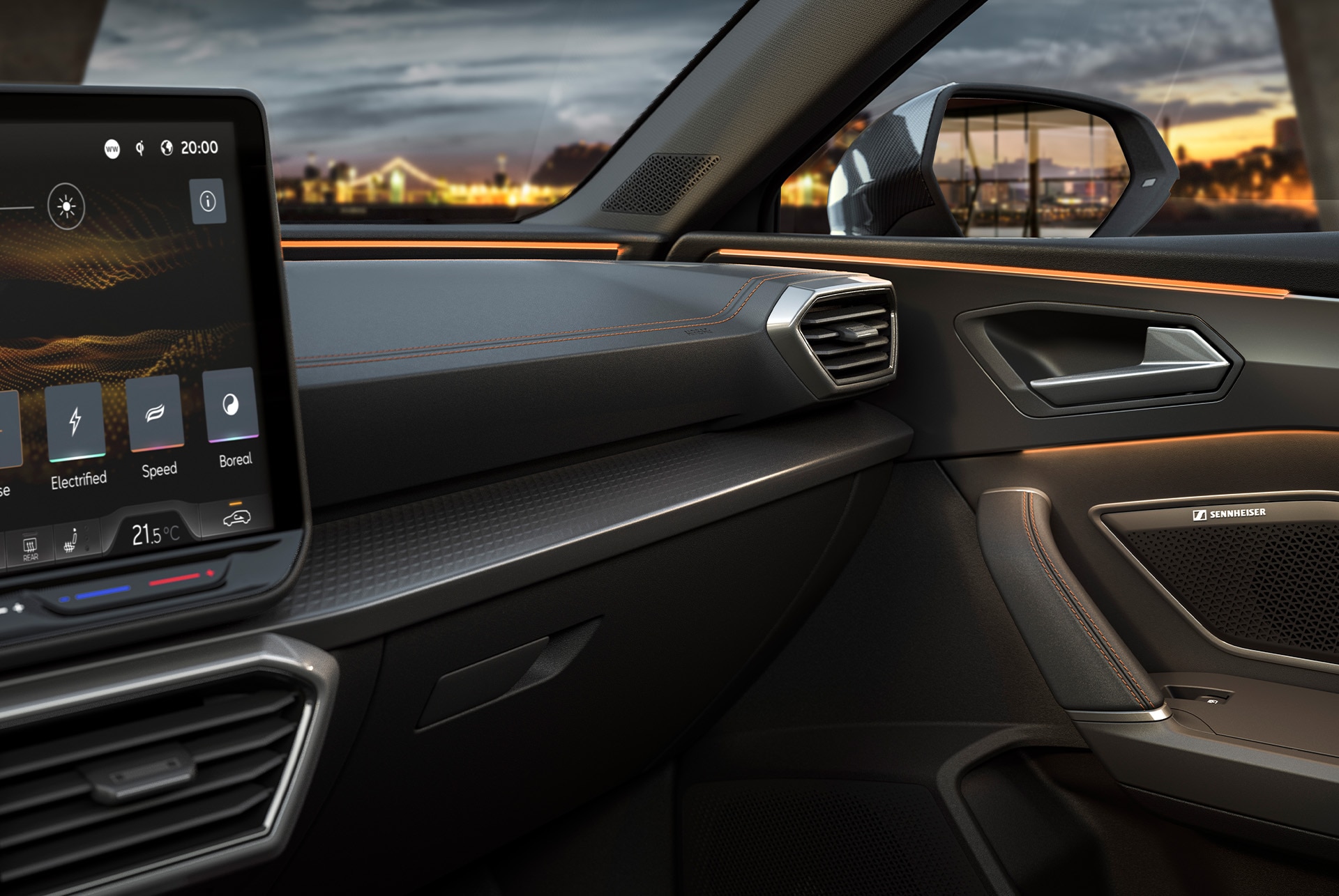 new leon sportstourer 2025 edge equipment upgrade technology, ambient lighting and infotainment system. Keyless advanced, anti-theft system and a rear view camera.
