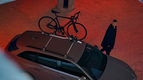 CUPRA Leon SP roof with bike rack car accessory