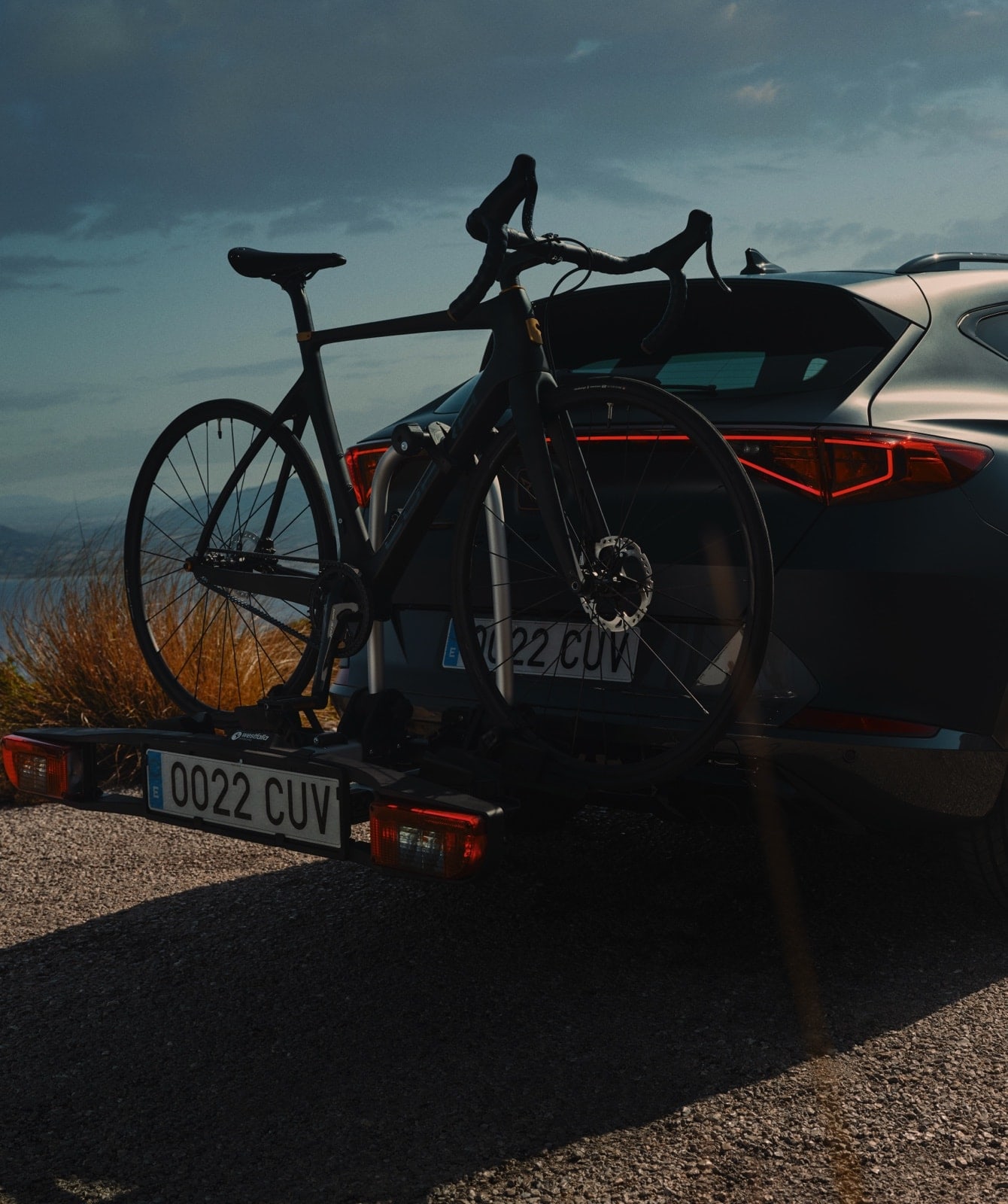 cupra-formentor-with-towing-bike-rack