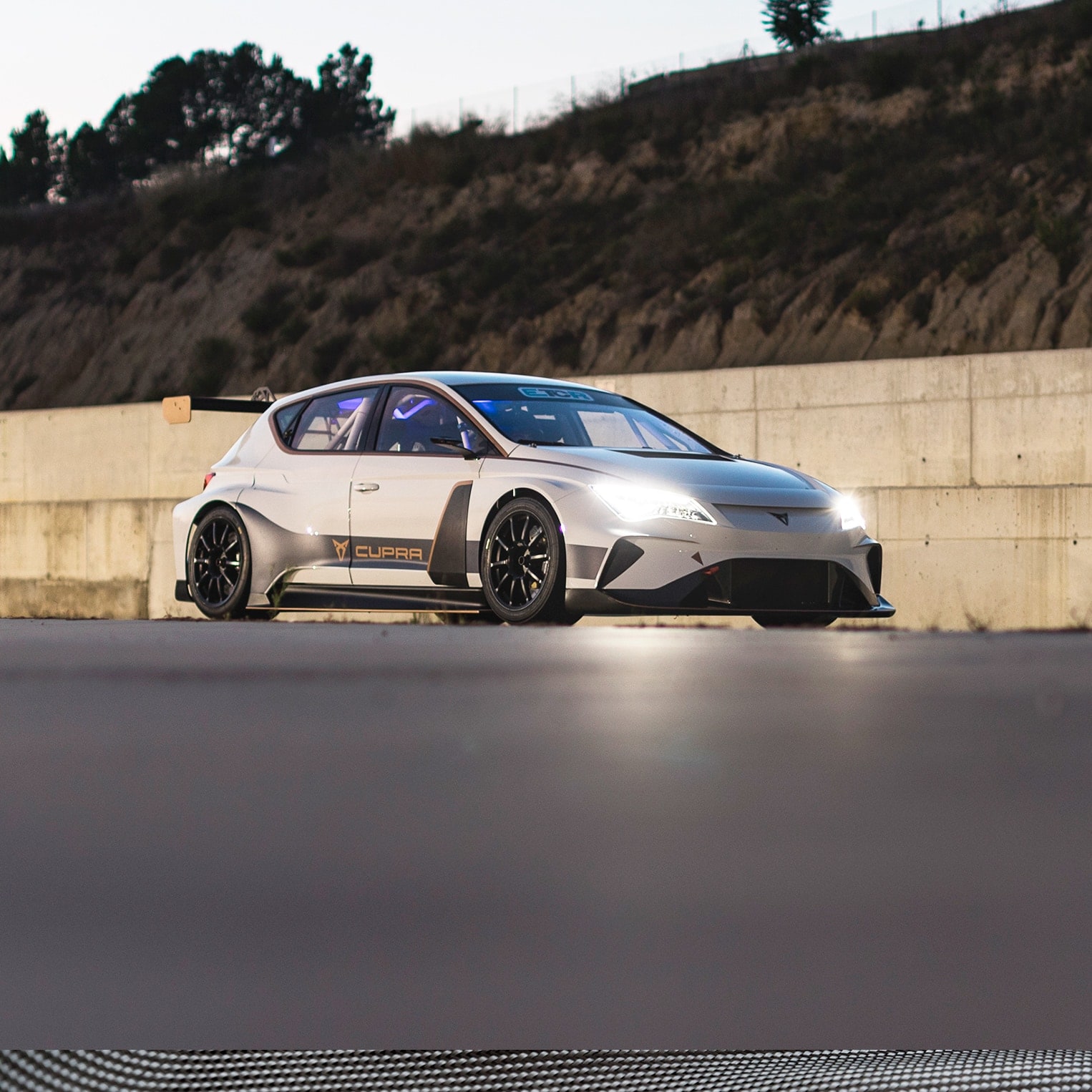 CUPRA e-Racer | The future of racing in ETCR | CUPRA