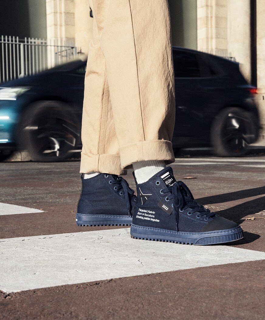 Mikakus x CUPRA Born Canvas Sneakers CUPRA
